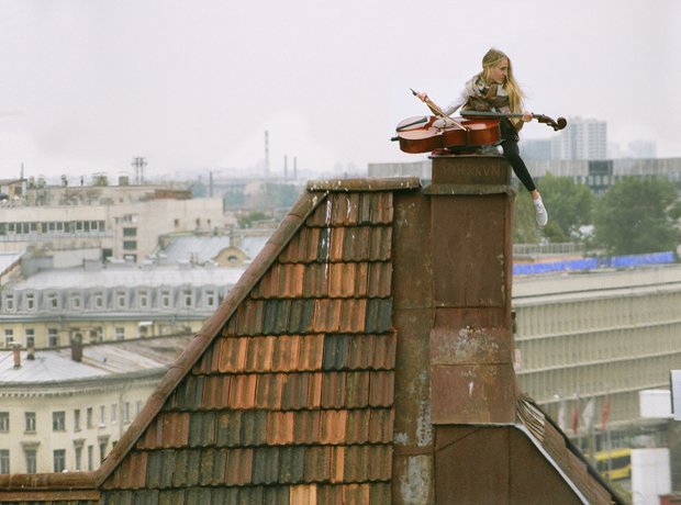 lauritzen_brian's tweet photo. "Dang, I forgot my rockstop." #CelloProblems https://t.co/6fau37OZzf