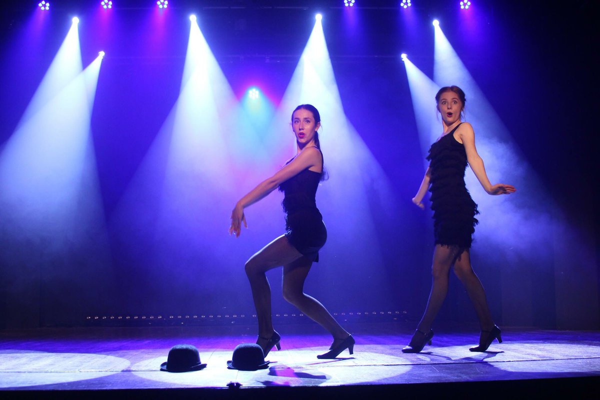 PlayriteTheatre's tweet photo. Showtime!! #teamplayrite #theatrefamily #production https://t.co/0INrE5yQwt