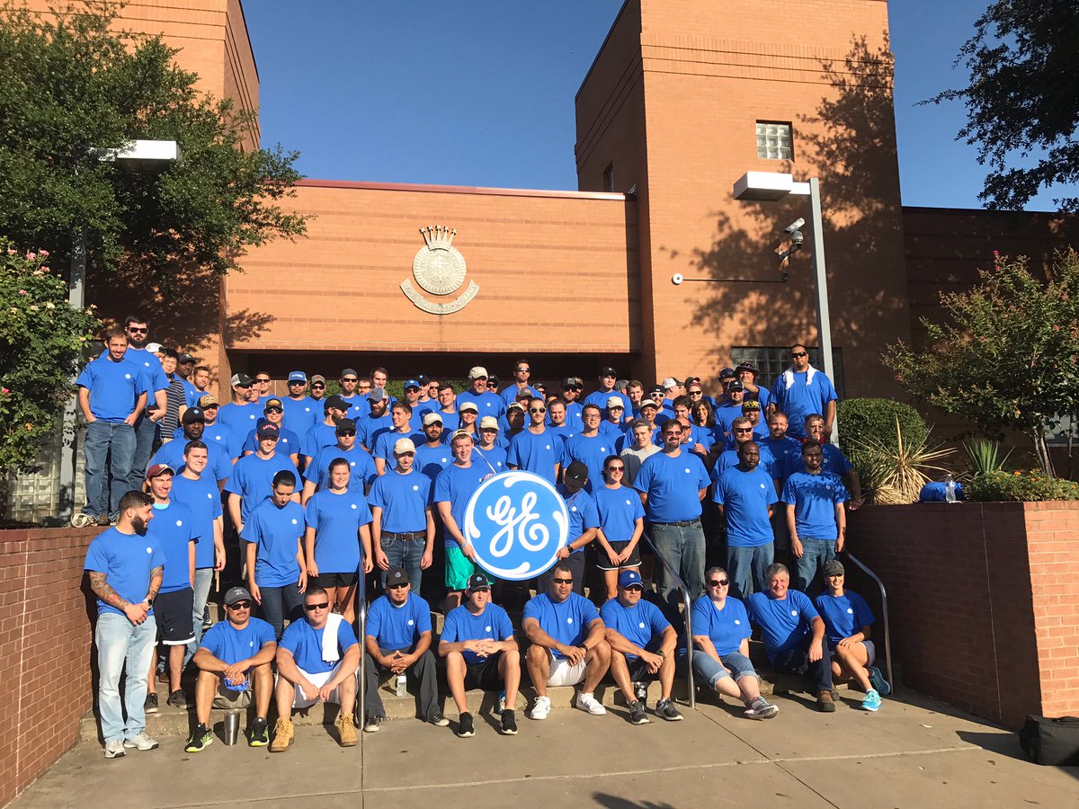 WabtecCorp's tweet photo. We're still going! Community day in Ft. Worth, TX @SalvationArmyUS helps more than 25 million ppl per year w/ a variety of services #GECares https://t.co/zvnwUc6SbT