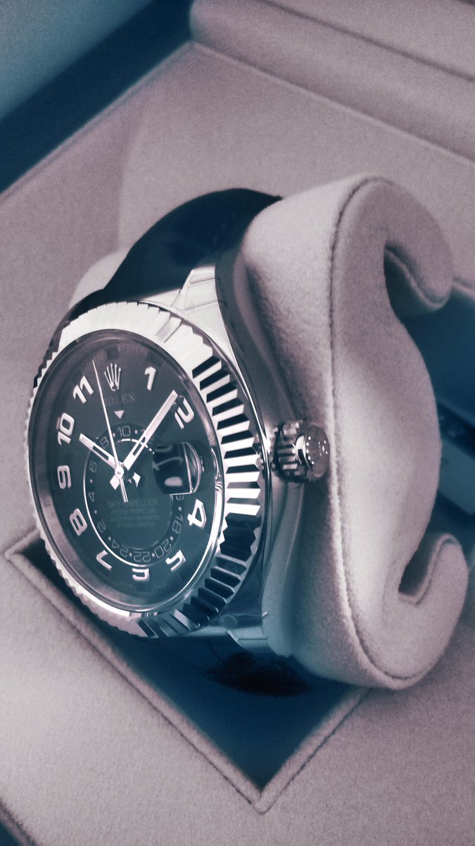 WatchDealers's tweet photo. #Rolex Sky-Dweller 326135 #swisswatchdealers https://t.co/wURUFIJS6j