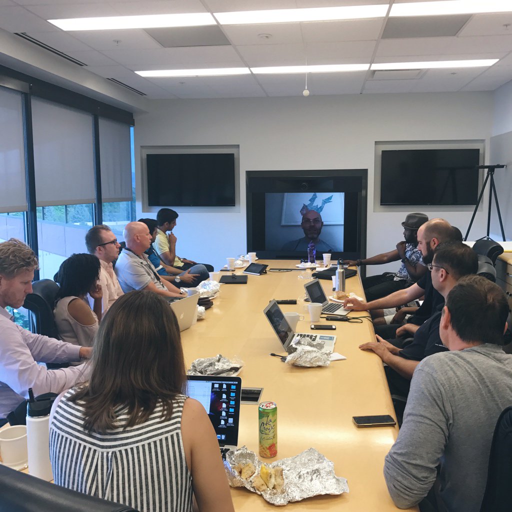 Day 5 | Pitches + introductions w/  @j_k_nash <a href="/Travelport/">Travelport</a> @gotriphero @hulahtravel <a href="/EASAIntl/">EASA</a> #accelerator #kickoffweek #traveltech #startup