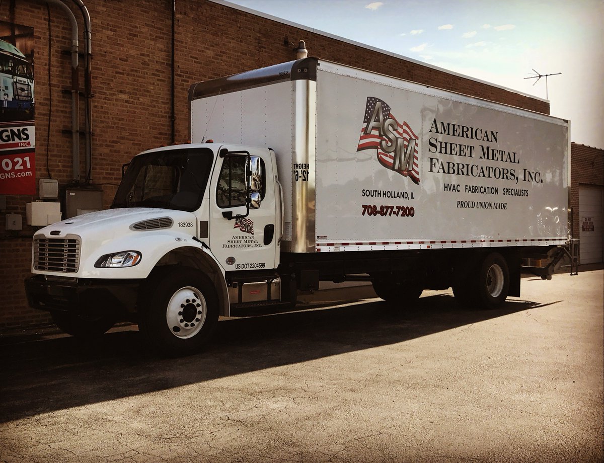 roedainc's tweet image. #JumboSized vehicles? Not a problem for us! Get your vehicles, big or small, customized today! #Print #Graphics #Customization #Roeda #style