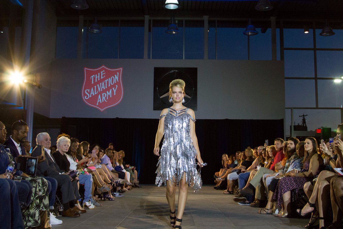 EchelonSTL's tweet photo. Sneak peek from #garbagebaggala 2017!! #stlfashion #SalvationArmy #ducktape @rmcphotographs @SalArmySTL @AllieCoreyKSDK #STL #StLouis https://t.co/3Ch7oDxOiZ