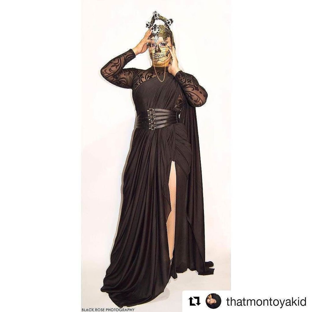 DragQueenGalore's tweet photo. #Repost @thatmontoyakid (@get_repost)
γ»γ»γ»
I last one! My final picture of the
#DeathGoddess look from the #HausOf⦠https://t.co/b6ASE3GxeK https://t.co/1cd9GSIaD7