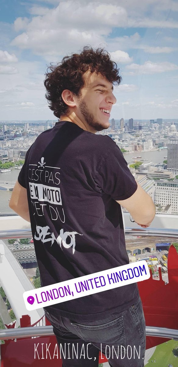 KIKANINAC's tweet photo. Je suis à Londres ! 🔥👊😁 https://t.co/akJ4Zj98Ga