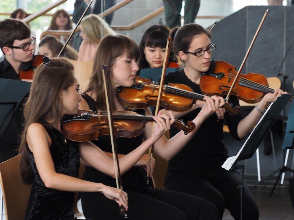 rhi4islwyn's tweet photo. Really proud of the amazing🎼 #ACW event contributions #NAfW #Wales talent! 🎻🎺Time for
National Music Strategy for Wales #SupportWelshMusic https://t.co/vG3id4dvGF