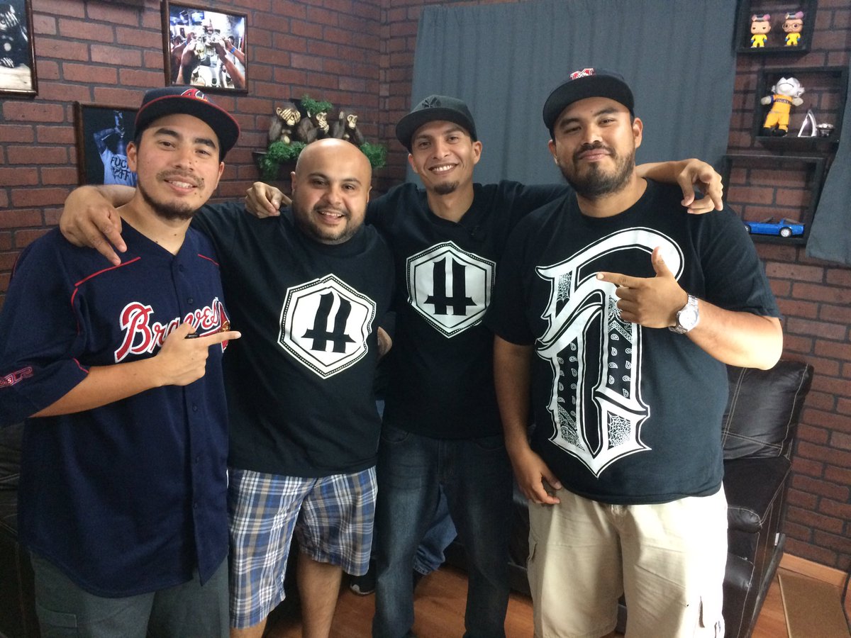 FreestyleTVMty's tweet photo. Hay que dar lecciones de como se hace esto. #oldschool #laache https://t.co/UD9dIYV7Xq