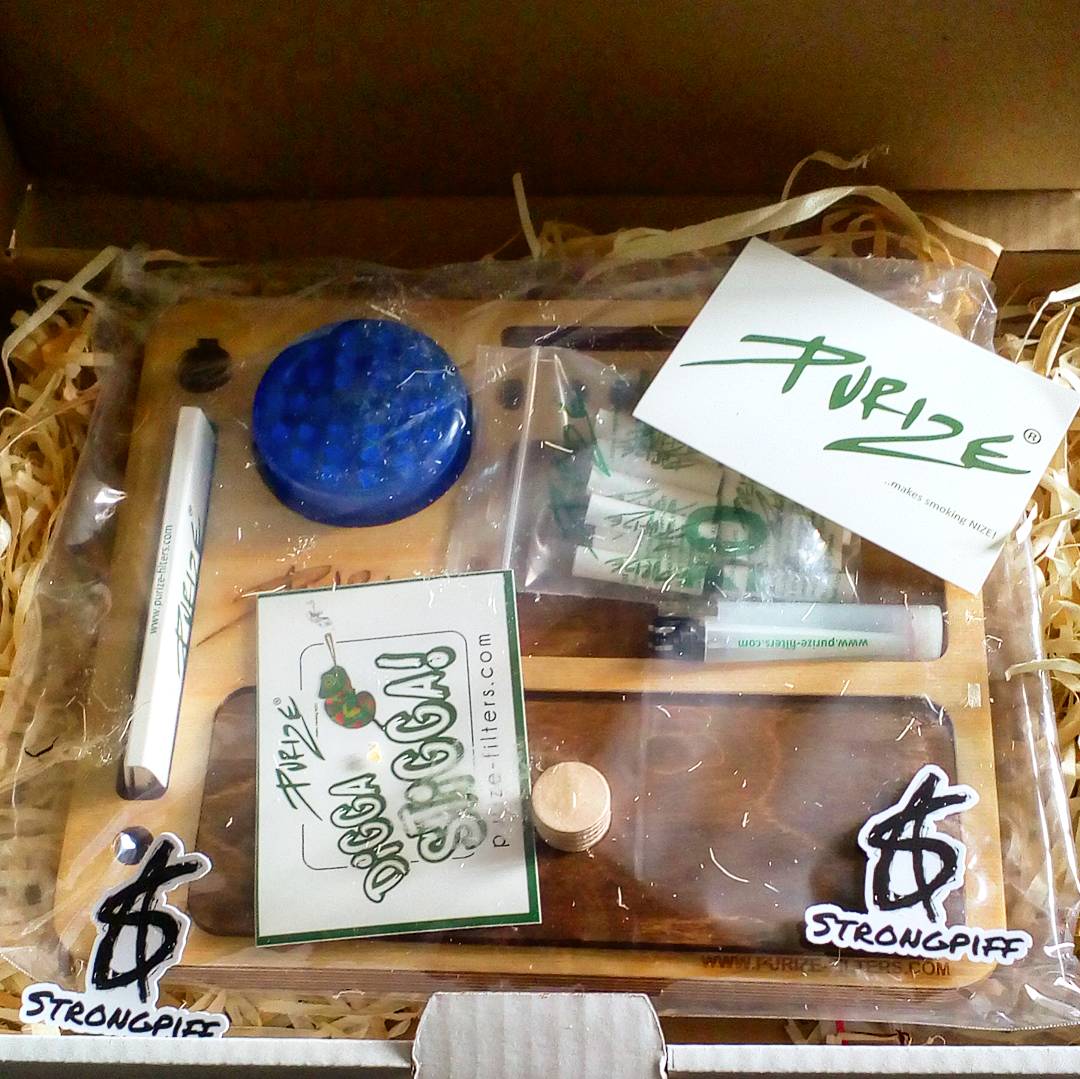 DurhamCity_CC's tweet photo. More goodies for the raffle at tomorrow's #JulyHigh #Purize #Strongpiff #DCCC #GrowingTheFuture #DH1THC https://t.co/3xAsUpr8D4