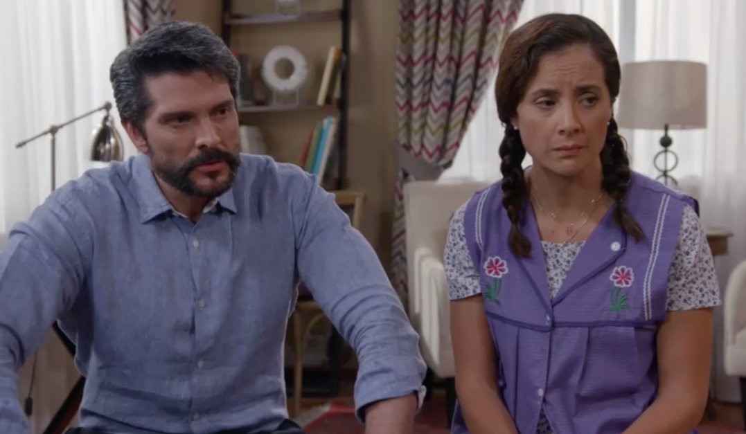 MarceCordobaFc's tweet photo. Andrea le pide su dinero a Julio. #EnamorandomeDeRamon #Capitulo108 https://t.co/xw8mgqt1Av