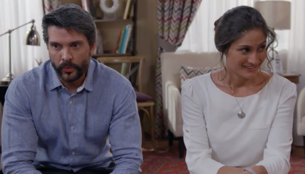 MarceCordobaFc's tweet photo. Andrea le pide su dinero a Julio. #EnamorandomeDeRamon #Capitulo108 https://t.co/xw8mgqt1Av