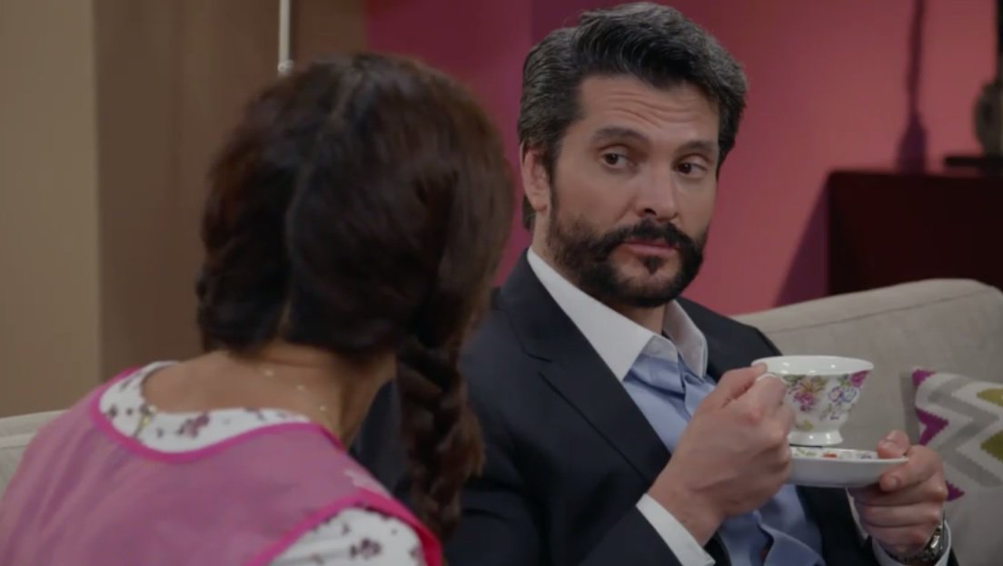 MarceCordobaFc's tweet photo. Juana se enoja con Julio por el comportamiento que tiene con Pedro. #EnamorandomeDeRamon #Capitulo108 https://t.co/S6UDDVqb89