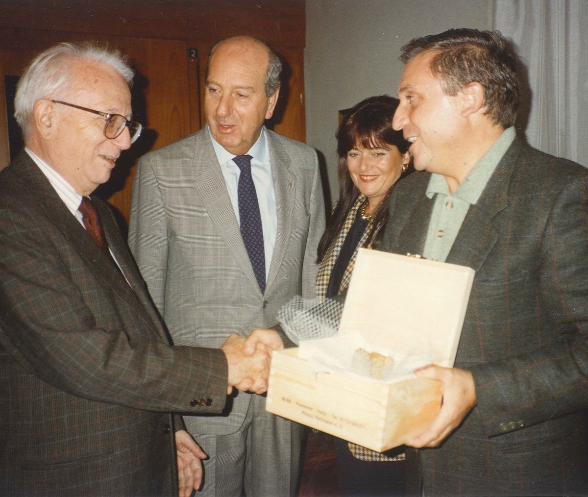 Uno straordinario incontro con Enzo Biagi: un grande giornalista e una grande persona #scattidantan #ricordi #memories #occelli