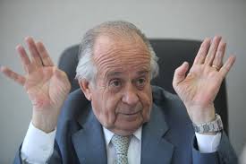 TodosPescamos's tweet photo. 81 años Toda la vida al lado de pesqueras industriales Ama la #LeydePesca: Y Zaldívar se repostula No votes por él!! https://t.co/HdgrsZFfY8 https://t.co/UMhQVQyWUd