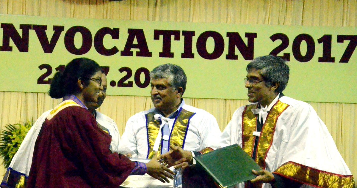 iitmadras's tweet photo. Prof. Bhaskar Ramamurthi Director, IITM conferred degrees upon students.
(3/3) #ConvocationAtCampus https://t.co/xbbwmJZbeb