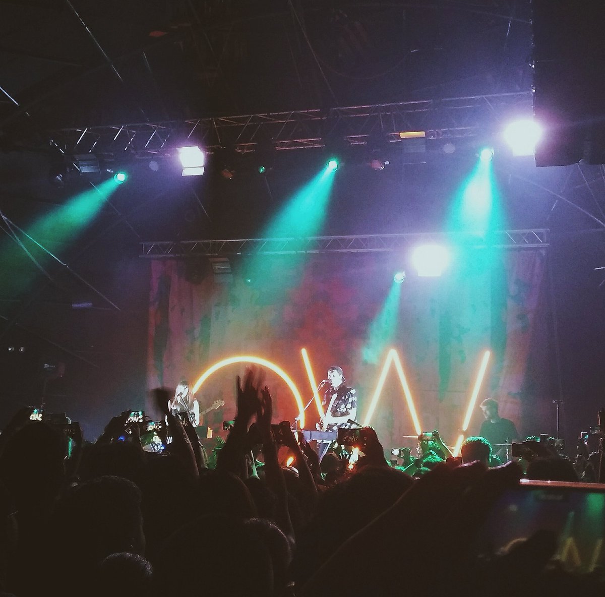 jcqs__'s tweet image. wala best ko na to lel #petiteproblems