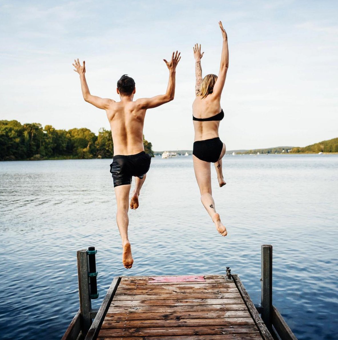 Nads_For_Men's tweet photo. Get ready for the weekend with Nad's For Men #summertime #nadsformen #beach #lake #manscaping #nads #hairremoval #smooth #surf #summer #sun https://t.co/nQ0ZUgfM5i