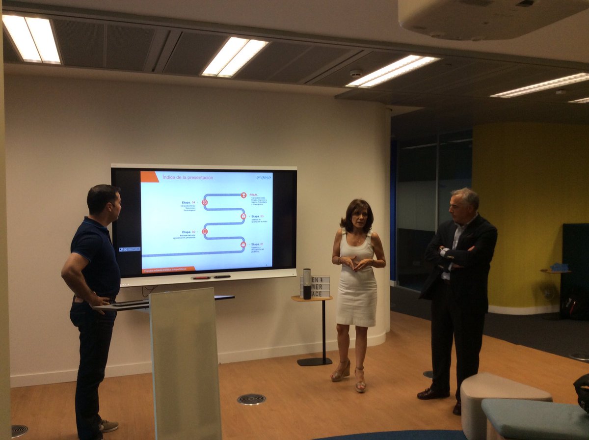 jcampos_tba's tweet photo. Empezamos con las soluciones de los alumnos del #psied de @icemd. Genial la propuesta de Begoña, Javier y Jesús al #EndesaChallenge https://t.co/LbgMJbR8XU