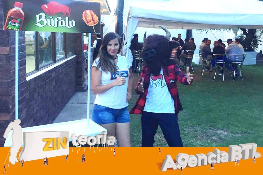 ZinteoriaBTL's tweet photo. #Activación para @GrupoHerdezMX 🌶
#EventoForáneo
#PromotionAgency
#Marketing #BTL
#Advertising https://t.co/r2SqjS6vAx