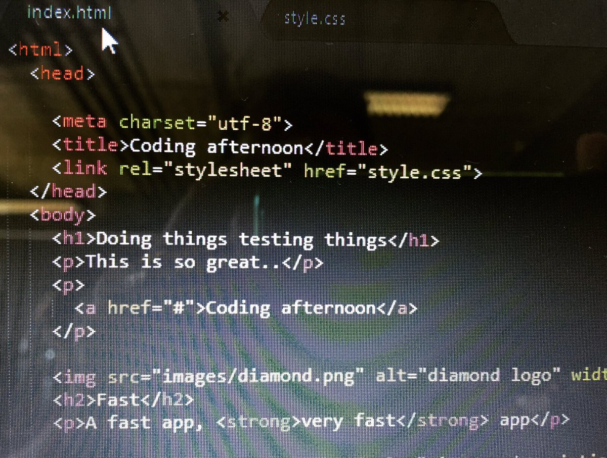 DanielaPress's tweet image. And then, after 3 long hours... something is done. Loved but it seems a real high mountain to climb :/ #programmingfordummies #girlintrouble