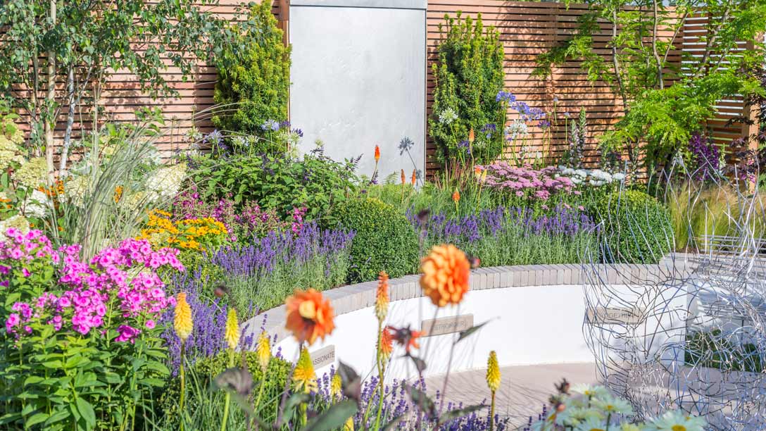 CrohnsColitisUK's tweet photo. BREAKING NEWS: The #CrohnsGarden wins #RHSTatton People's Choice Award! Thank you to everyone who voted ๐ https://t.co/PFWhXtMKW4 https://t.co/nXQpdbxzdM