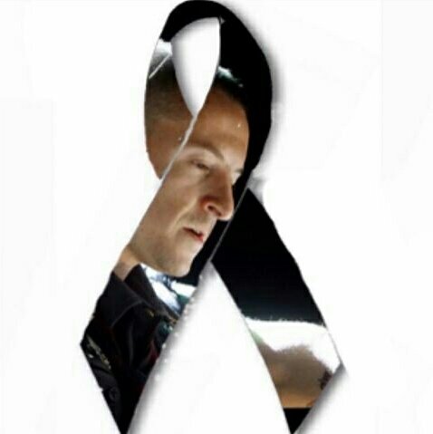 Merci pour tout #ChesterBennington ❤
Repose en paix 😢💔🌹