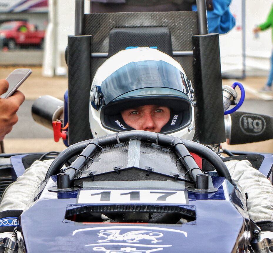 SwanseaRacing's tweet photo. Mental prep for the noise event 
#swanseauni #swansea #fsae #fsae17 #formulastudent #makingwaves #fs17 #silverstone #wearesure #raceforsure https://t.co/7oRhEu96ye