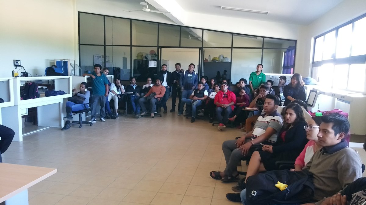 UtvcoEnergias's tweet photo. Realizamos un #FeedBack con experiencias obtenidas a través de nuestra estancia en la @utvco @nydiadelhi @ingmaqueo @EnergiasUTVCO https://t.co/5OC4nootG2