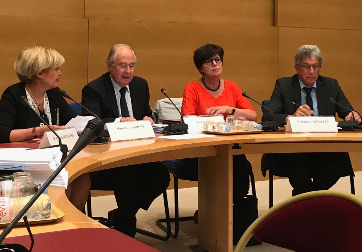 Elisabeth LAMURE (@lamuree) on Twitter photo Rapport Groupe suivi Réforme de la PAC 4 rapporteurs présentent leurs travaux Adoptons la résolution <a href="/Senat/">Sénat</a> <a href="/jean_bizet/">Jean Bizet</a> <a href="/PascaleGruny02/">Pascale GRUNY</a> Rapport Groupe suivi Réforme de la PAC 4 rapporteurs présentent leurs travaux Adoptons la résolution <a href="/Senat/">Sénat</a> <a href="/jean_bizet/">Jean Bizet</a> <a href="/PascaleGruny02/">Pascale GRUNY</a>