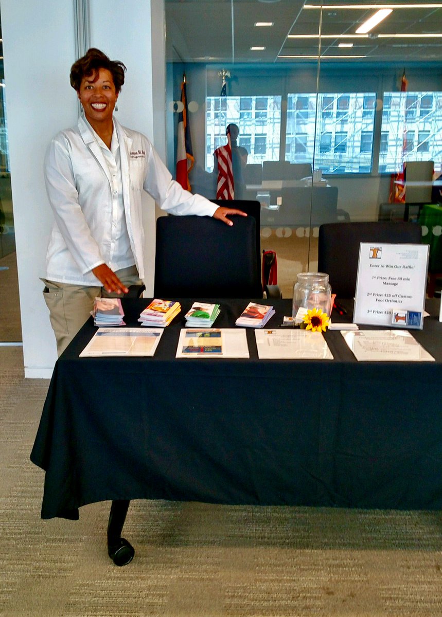 paradigm_chiro's tweet photo. We have been having an awesome summer attending health fairs and work shops in #WashingtonDC to spread the benefits of Chiropractic! https://t.co/MrOUq33bfR