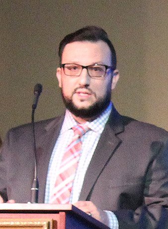 Mayor Dick McLean announced the hiring of Philip Rodriguez as city manager. Read full story in the Daily Post. localcolormag.com/images/DailyPo…