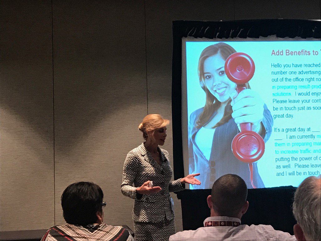 cmdpublishing's tweet photo. @TennesseePress #2017TPAFranklin great session on persuasive communication @wherald #Kelly Wirges is good https://t.co/RQDOIKJY6J