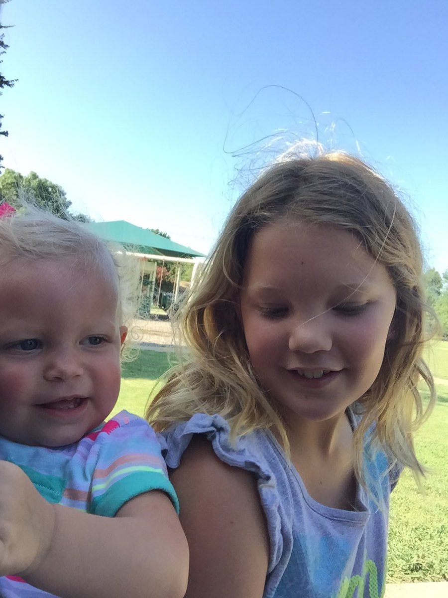 MrsMize2nd's tweet photo. Park with LBE family #lbedogdays @Longbranch_Elem #MISDProud https://t.co/a2plbykTZ9
