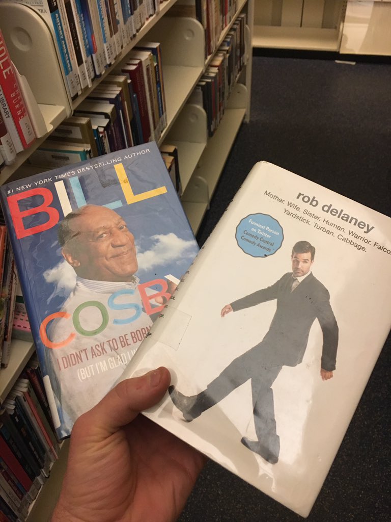 aph229's tweet photo. @robdelaney Which one for better beach reading? https://t.co/2ouM3Uoj5h