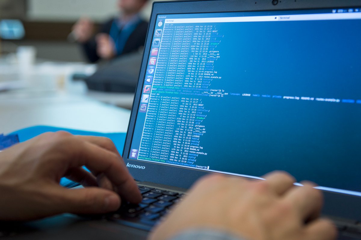 ohnewein's tweet image. Looking for #developers with passion for #OpenTechnologies and research &amp;amp; development projects!  idm-suedtirol.com/it/jobs/collab… #jobs