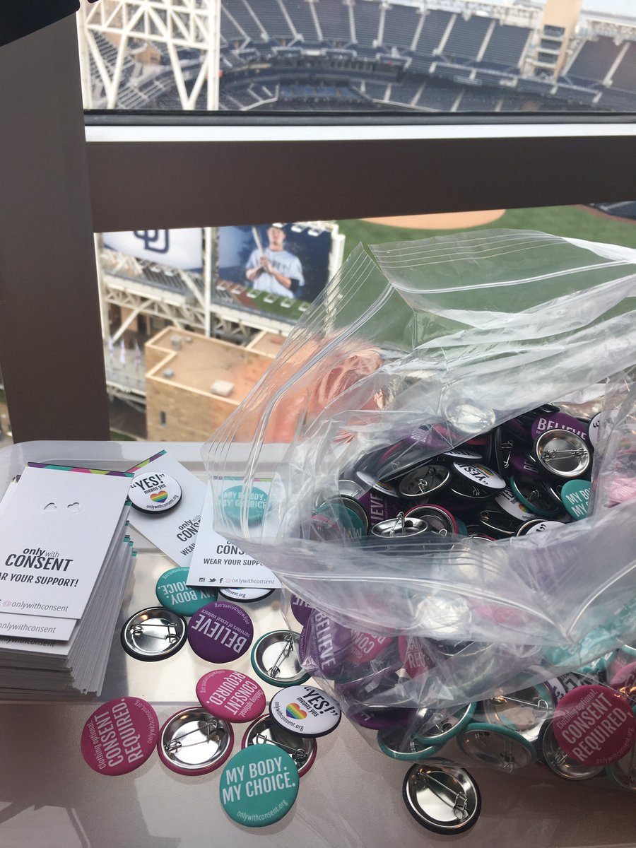 OnlyWithConsent's tweet image. Last minute #SDCC2017 prep! Follow us to find out when/where to find us for your free button! #CosplayIsNotConsent