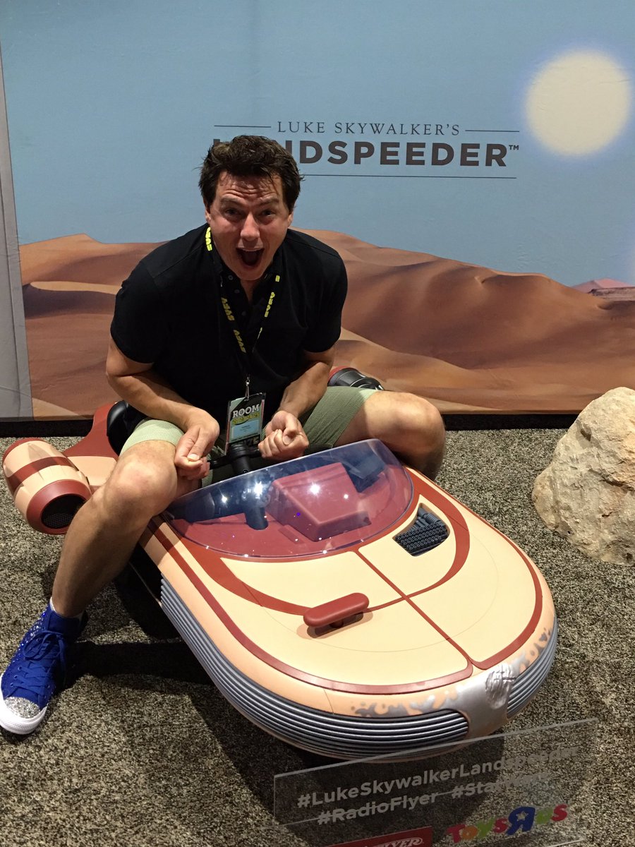 JohnBarrowman's tweet photo. Bought 1 of these yesterday. If only I was that kid again. #lukeskywalkerlandspeeder #radioflyer #starwars adult version pulse #sdcc2017 JB https://t.co/uQAHgRyjUu