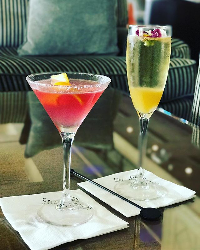 TheCelticManor's tweet photo. There's always time for #cocktails! Enjoyed by @christieannewayman and @kelsey.davies #MerlinsBar #fridayfeeling https://t.co/icepXL2msM