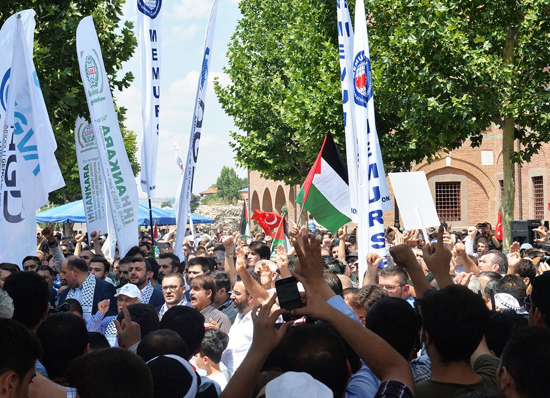 Teşkilatlarımız tek ses olup haykırdı: Kudüs onurumuzdur!
ebs.org.tr/manset/4209/te…