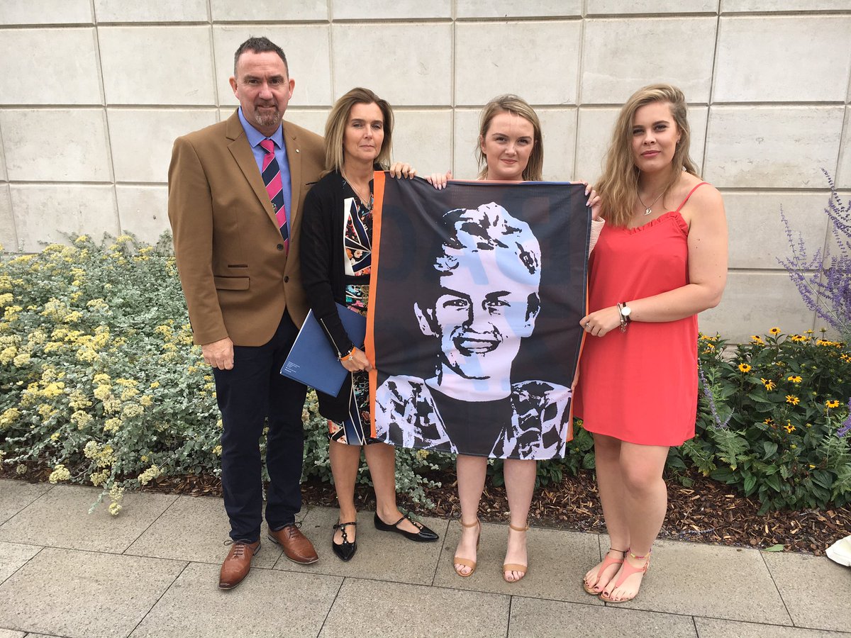 JasonDForskitt's tweet photo. Graduation day @NTU, very kind to invite us to receive a certificate for @ZacForskitt @BacZac20 standing ovation was superb 👏👏🎓#BacZac https://t.co/gDj6ddgUhn