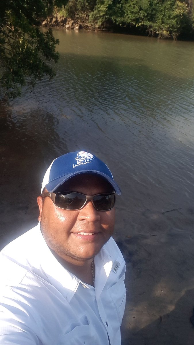 vanegas_armando's tweet photo. Después de darle un par de Coscorrones a un bufón de las RS, a disfrutar el resto del día como Dios manda. #BeHappy #BeGreat #BeSuccessfull https://t.co/rsd0w7Zj5n