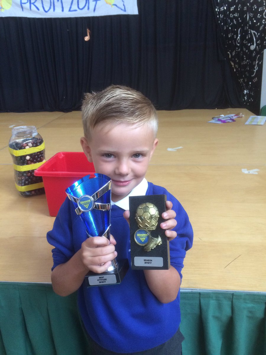 MissEvans11's tweet photo. @coneyhillschool Jenson has won a 'Best Attitude' award with Abbeymead Rovers and also scored 60 points on the football game yesterday. 👍 https://t.co/4Ji3AbAzP1