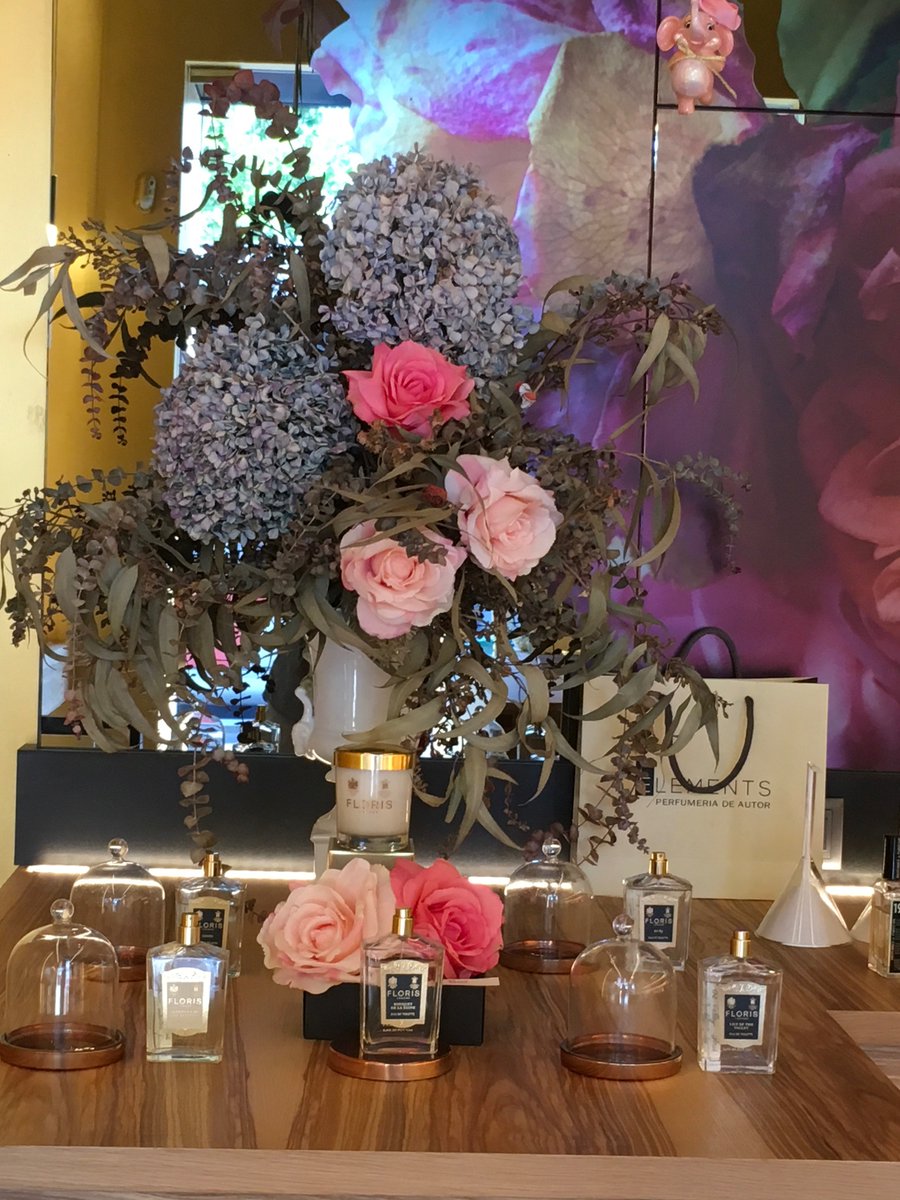 elementszgz's tweet photo. Momento Floris en Ê L E M E N T S, uno de nuestros rincones preferidos #perfumerianicho #lugarconencanto https://t.co/jUlJEiWPVe