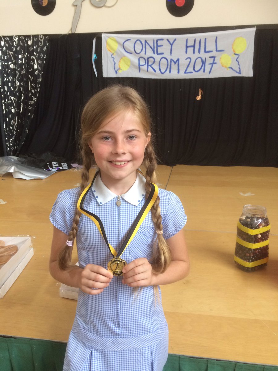 MissEvans11's tweet photo. @coneyhillschool Jerzie has been attending rugby sessions and was recently awarded a medal by Coney Hill Rugby Club 👍 https://t.co/OG6CQGX7rR