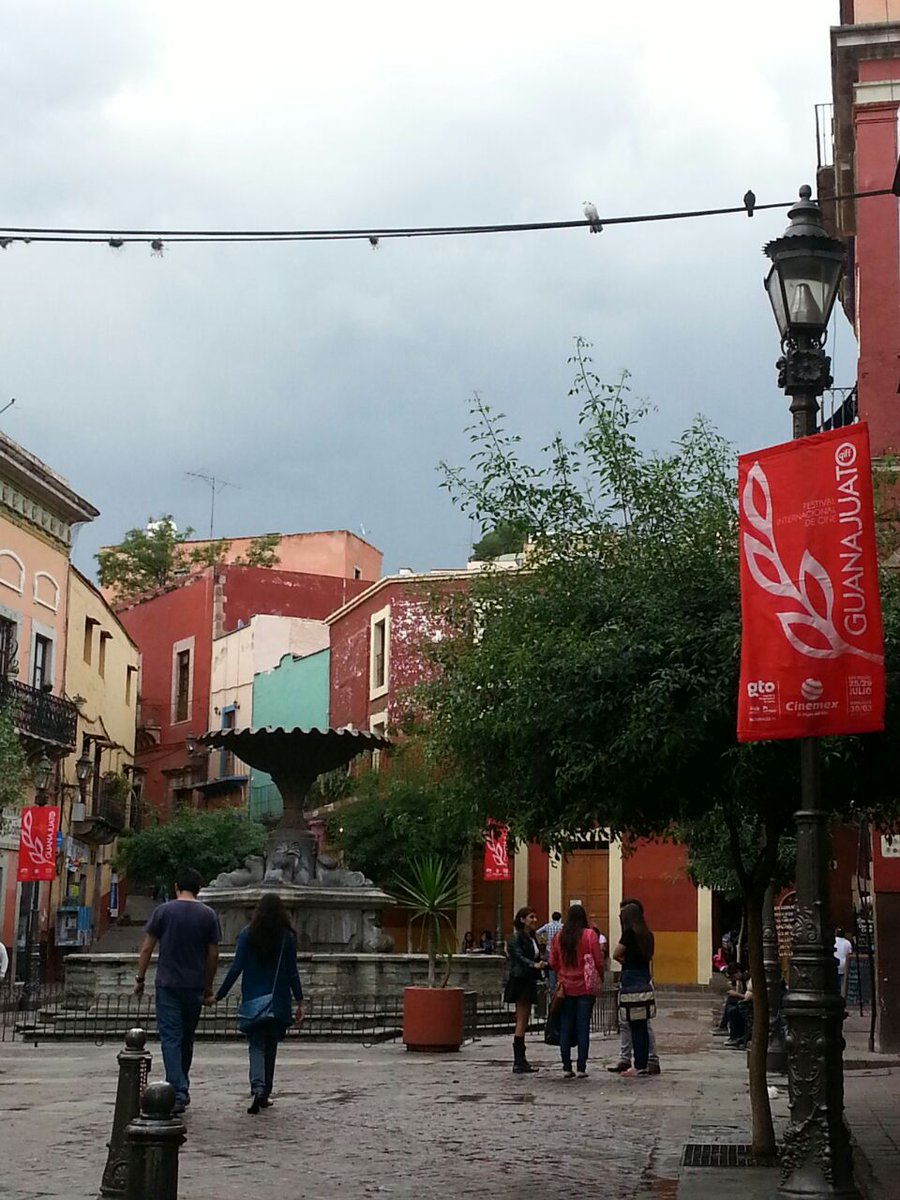 giffmx's tweet photo. Todas las actividades que te ofrece #GIFF2017 son GRATUITAS. 

Descarga aquí el programa: https://t.co/umzwVQiAxU https://t.co/eGIS6zpSYt