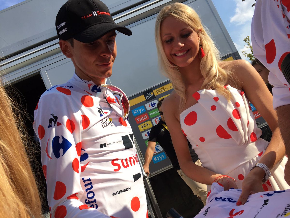 Carrefour tweet media