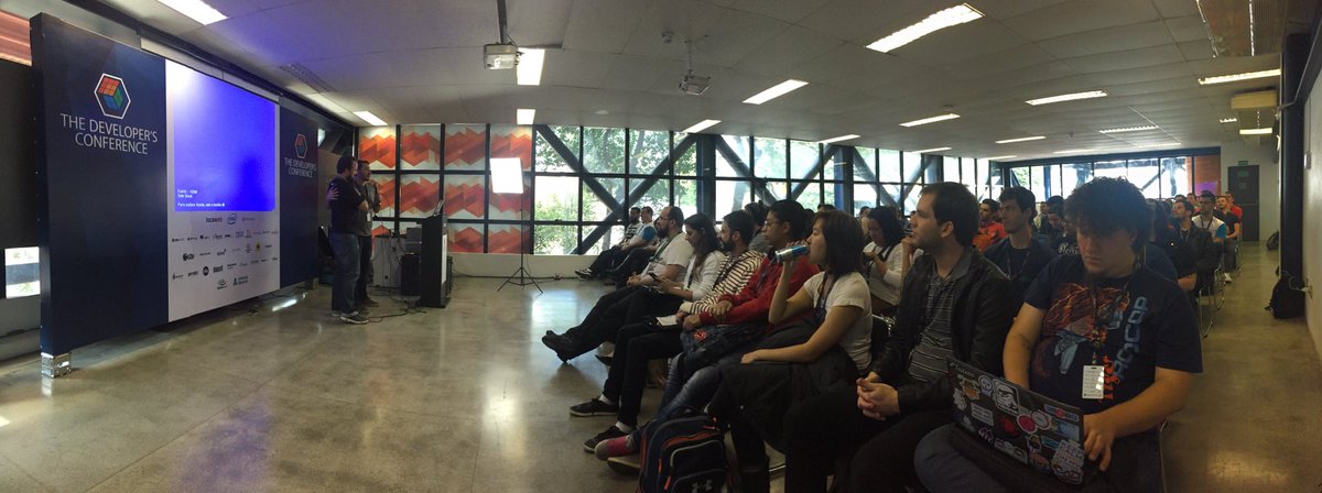 juliodelimas's tweet photo. @eliasnogueira apresentando o @gomex! Hora de falar sobre testes de código de infra! #TrilhaTeste #TheDevConf https://t.co/X4ARfpm4mB