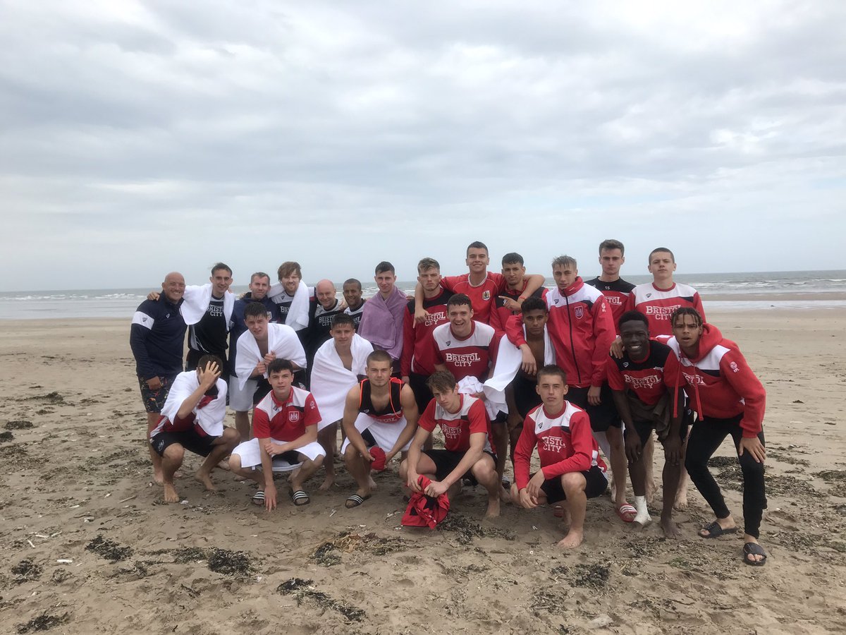 Bristol City FC Academy tweet media