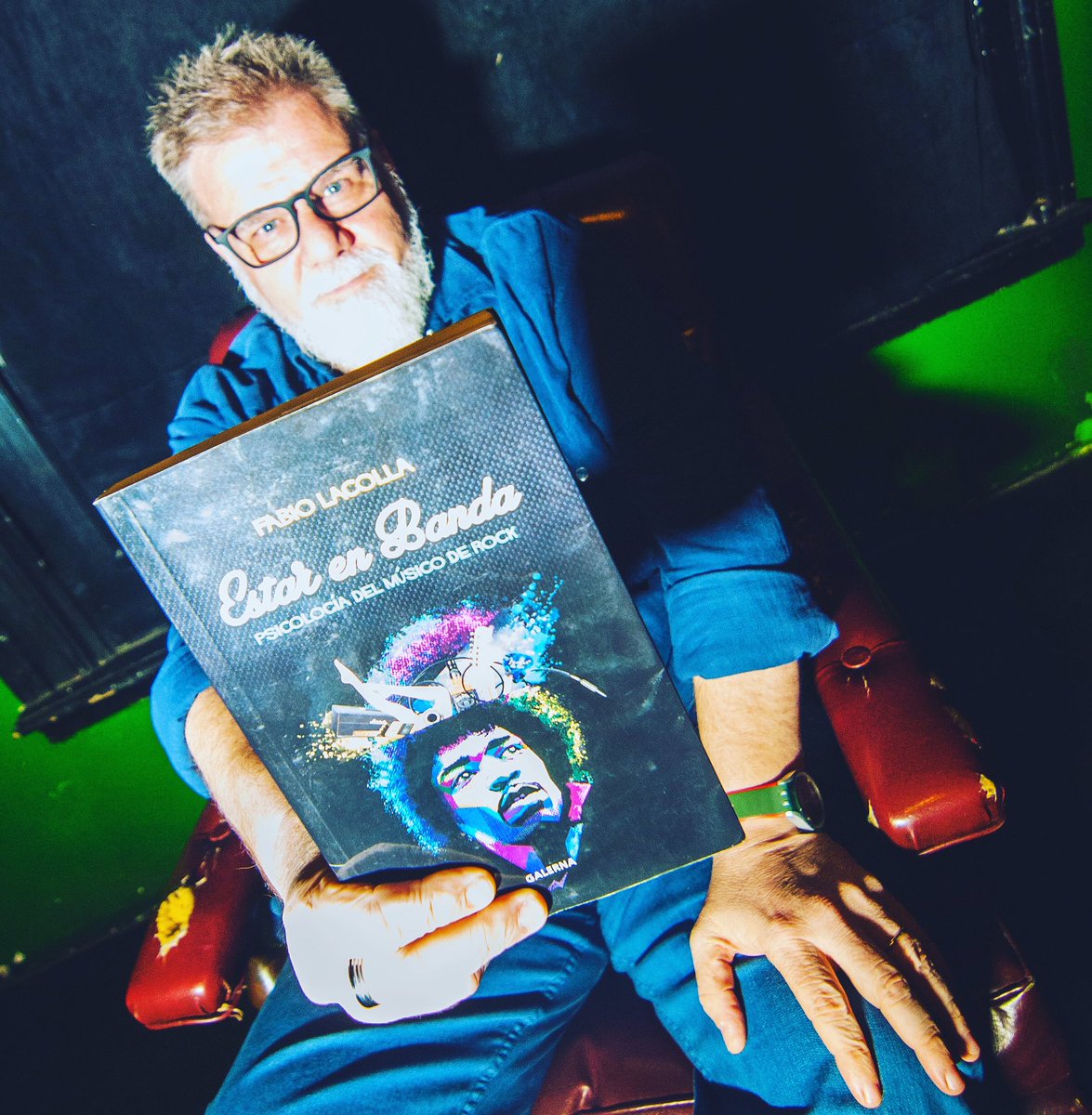 miradadealan's tweet photo. #lamiradadealan Hoy es viernes y tenemos una nota con el Psicólogo de Musicos de rock, FABIO LACOLLA. Escúchanos hoy a las 22 hs por el 94.7 https://t.co/eEbaMkMBbf
