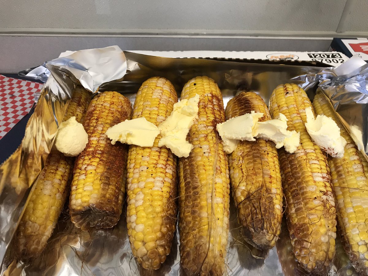 1_topchef's tweet photo. Smoking some corn on the cob .. brisket , pork and ribs are done https://t.co/jFCSSJO39C