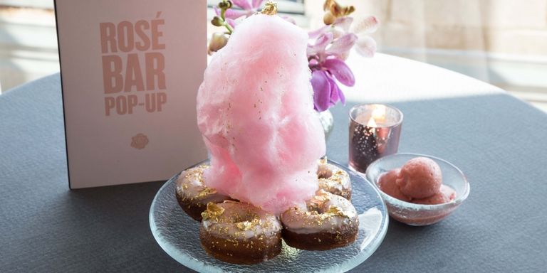 HudsonMOD's tweet photo. The Rainbow Room is hosting a Rosé Bar Pop-Up only offered July 21st, 24th, and 28th! https://t.co/ImlDoSJvDV @RainbowRoom #HudsonMOD https://t.co/BhtreQLjVM
